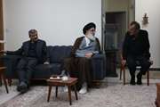 دیدار نماینده ولی‌فقیه در استان البرز با خانواده شهدای جنگ رمضان در گرمدره